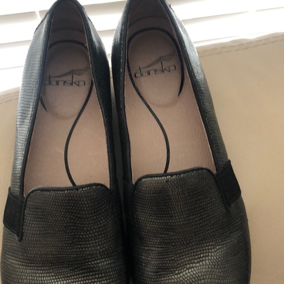 Dansko Metallic Lizard Addy Flat - Picture 7 of 7